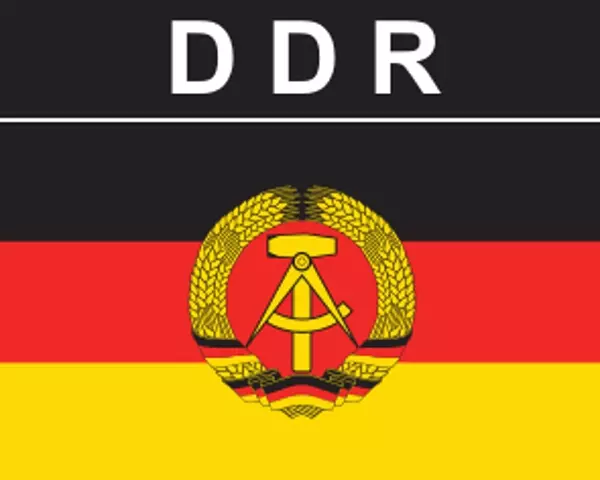 Flaggenaufkleber DDR