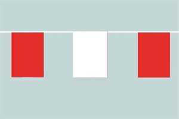 Flaggenkette Rot Weiß im Wechsel