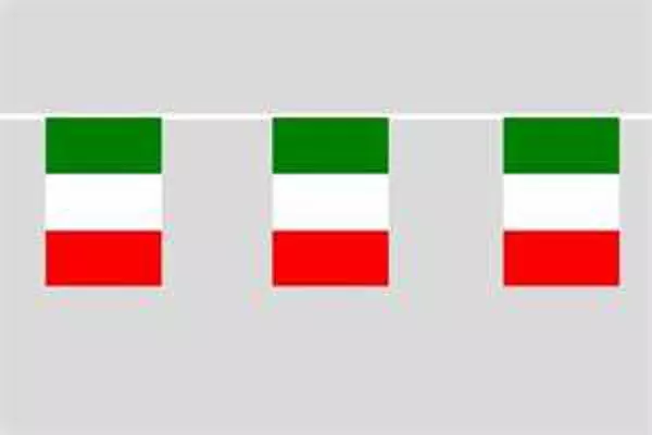 Flaggenkette Italien