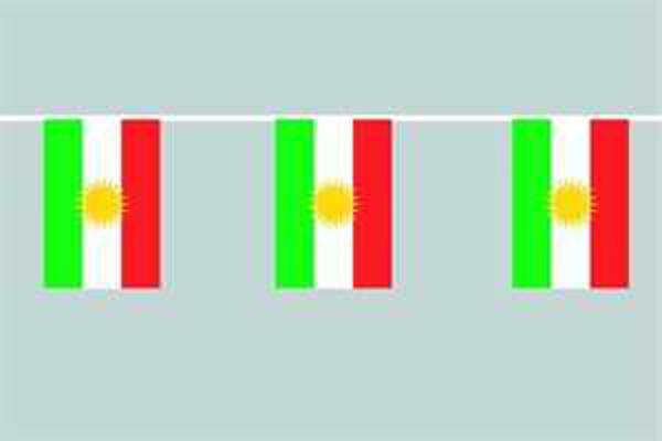 Flaggenkette Kurdistan