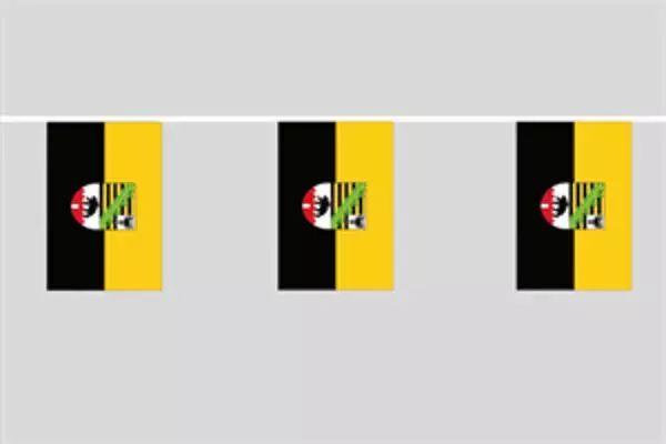 Flaggenkette Sachsen-Anhalt mit Wappen