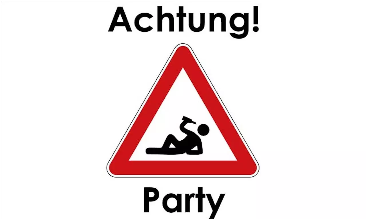Flagge Achtung Party