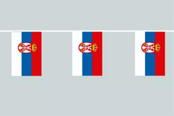 Flaggenkette Serbien mit Wappen