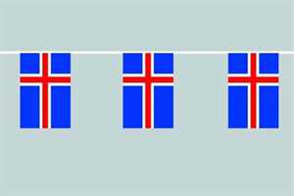 Flaggenkette Island