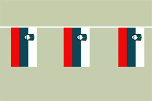 Flaggenkette Slowenien